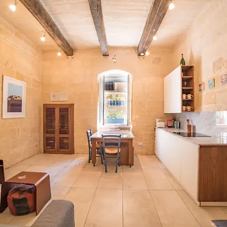 The Artist By Vallettastay דירה