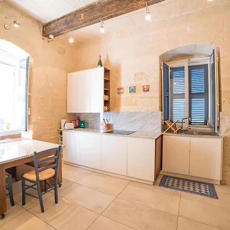 The Artist Apartment